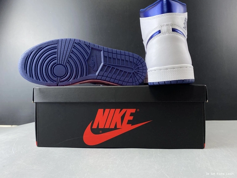 555088-106  Jordan Air “Metallic Navy 1 OG 0405